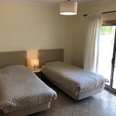 Pomba Branca * Olhos de Agua (Albufeira)